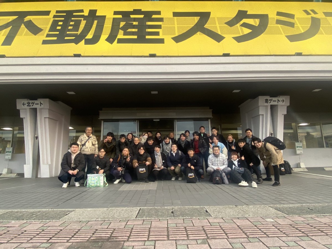 鳥栖スタジアムで開催されたイベントの集合写真
